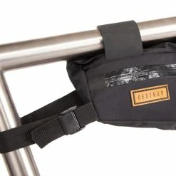Sacoche De Cadre Restrap Frame Bag Taille M - 3,5L -vélo Soldes 8AEMOEjUT4KKWSdgHGgK 00 Framebags10 1024x1024 7d6a4940 4619 4dbd 86b9 9f831c5a7ebf