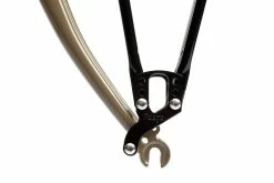 Porte-bagages Avant Pelago Commuter Front Rack Inox -vélo Soldes commuter rack fender mount velo lyon france baroudeur cycles acheter en ligne