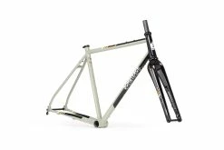 Kit Cadre Bombtrack Audax 2021 19 Kit Cadre Bombtrack Audax 2021 -vélo Soldes kit cadre bombtrack audax 2021 gravel ultra distance acier fourche carbone oeillet baroudeur cycles lyon right side