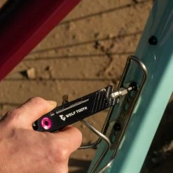 Wolf-tooth Multitool Wolf Tooth 8-Bit Pack Pliers Ultra-light -vélo Soldes multitool wolf tooth 8 bit pack pliers ultra light baroudeur cycles lyon 11
