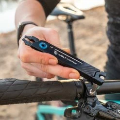 Wolf-tooth Multitool Wolf Tooth 8-Bit Pack Pliers Ultra-light -vélo Soldes multitool wolf tooth 8 bit pack pliers ultra light baroudeur cycles lyon 5