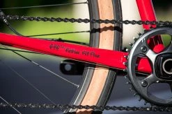 Surly Midnight Special 650B 17 Surly Midnight Special 650B -vélo Soldes surly midnight special sour strawberry sparkle velo gravel baroudeur cycles lyon 6